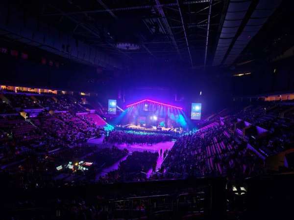 Moda Center, section: 222, row: O, seat: 6
