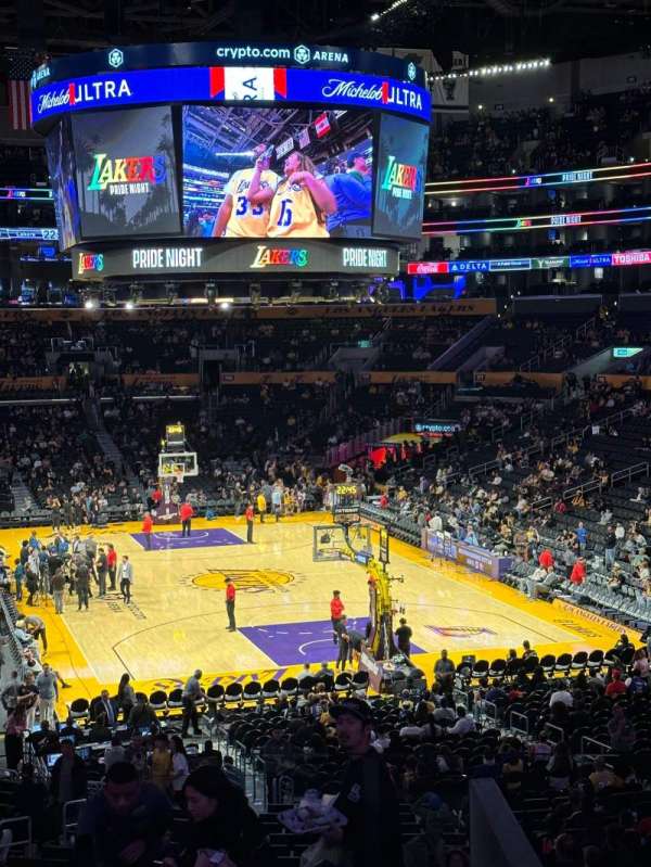 Crypto.com Arena, section: 209, row: 10, seat: 3