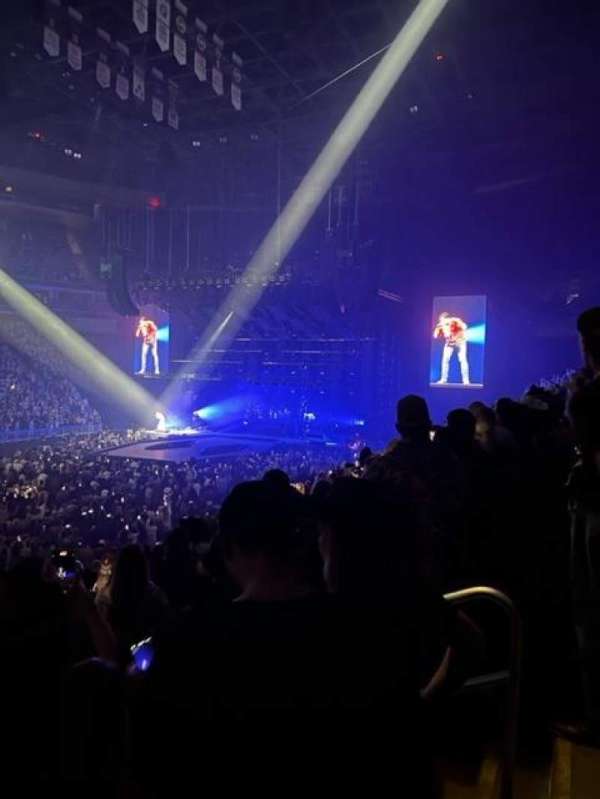 Centre Vidéotron, section: 103, row: HH, seat: 03