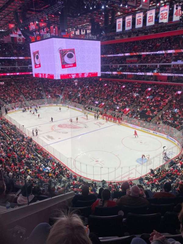 Little Caesars Arena, section: M5, row: 1, seat: 11