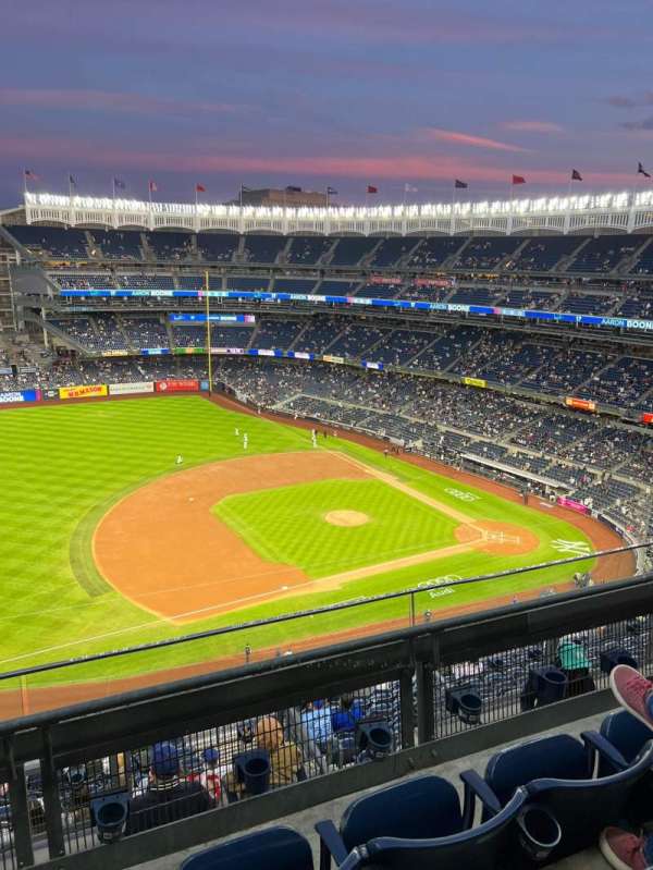 Yankee Stadium, section: 426, row: 3, seat: 19