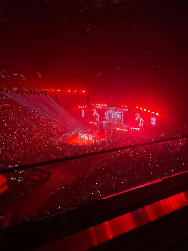 Toyota Center, section: 414, row: 1, seat: 8