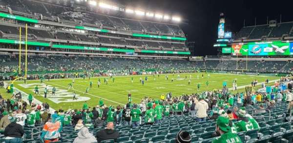 Lincoln Financial Field, section: 115, row: 21, seat: 14