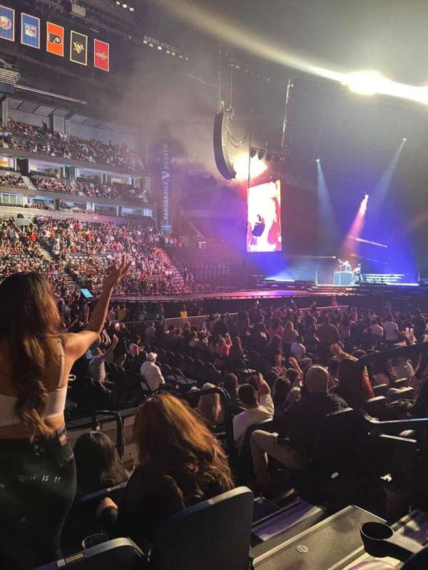Bridgestone Arena, section: 105, row: GG, seat: 3