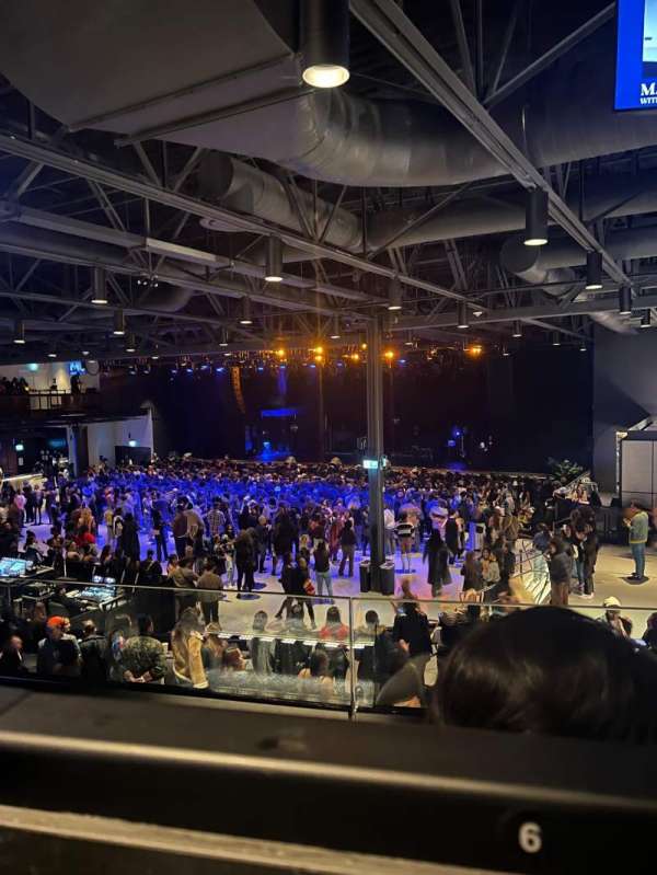 History, Toronto, section: Box 201, row: A, seat: 6