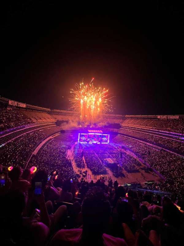 MetLife Stadium, section: 329, row: 17, seat: 10-11