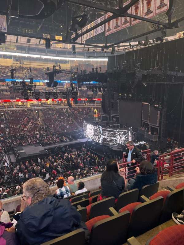 United Center, section: 201, row: 8, seat: 7