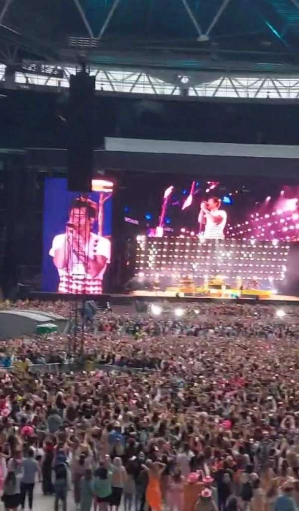 Wembley Stadium, section: 112, row: 10, seat: 27