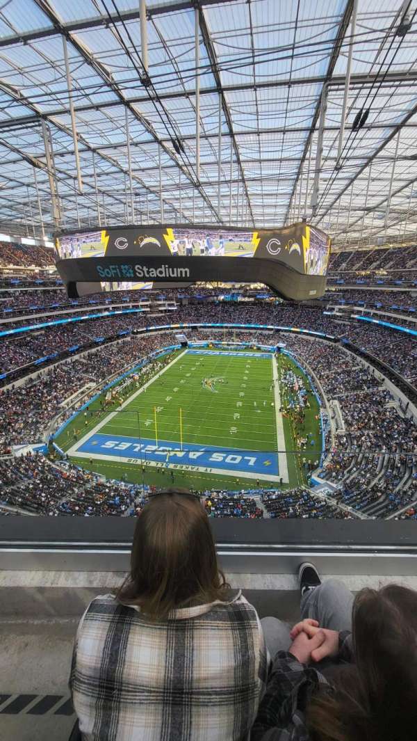 SoFi Stadium, section: 402, row: 2, seat: 24