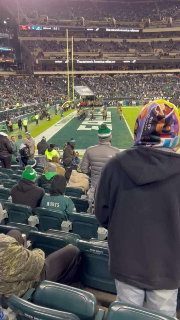 Lincoln Financial Field, section: 135, row: 13, seat: 14