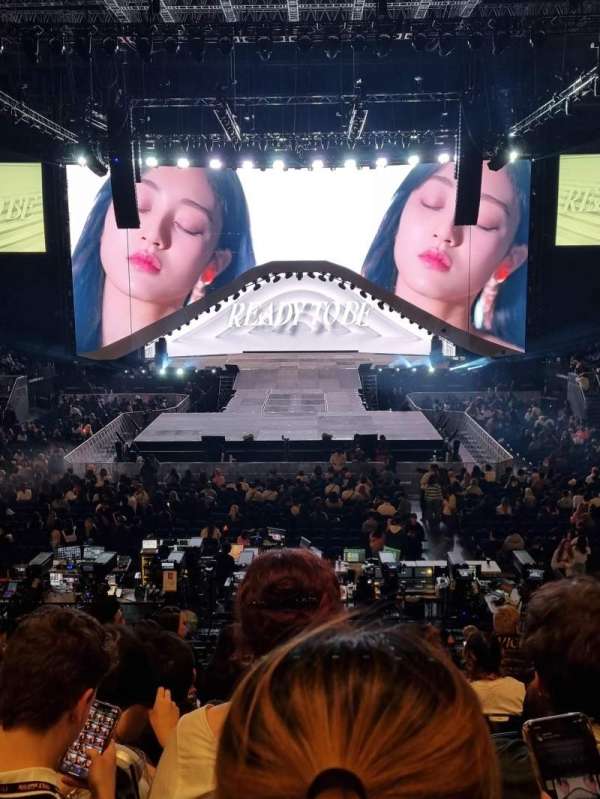 Rod Laver Arena, section: 1, row: R, seat: 366