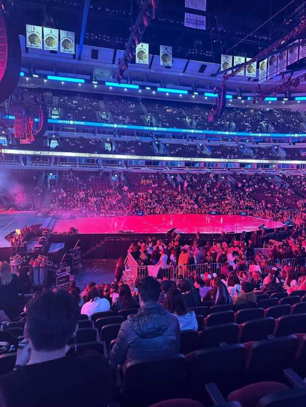 United Center, section: 113, row: 14, seat: 12