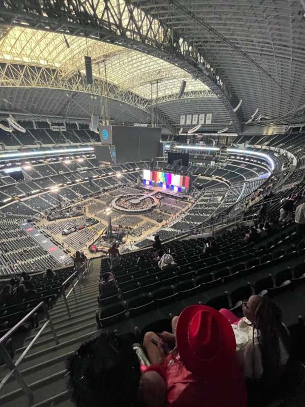 AT&T Stadium, section: 419, row: 22