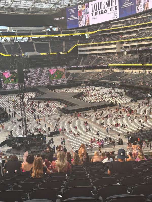 sofi stadium, section: 229, row: 21, seat: 8