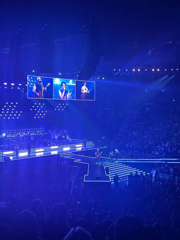 Moda Center, section: 122, row: T, seat: 3