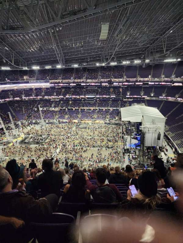 U.S. Bank Stadium, section: 310, row: 21