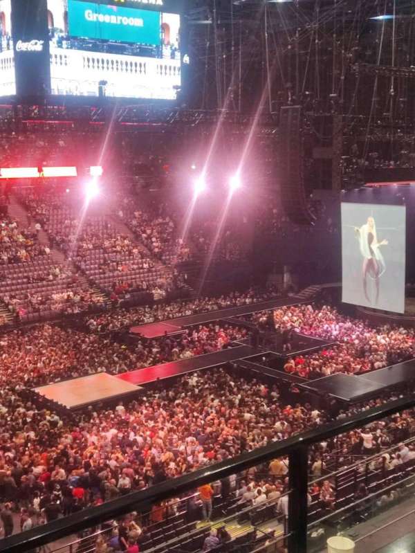Accor Arena, section: Balcon E, row: 82, seat: 27
