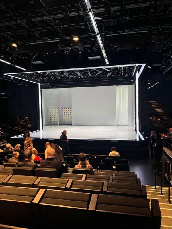 The Shed, section: Center, row: G, seat: 9
