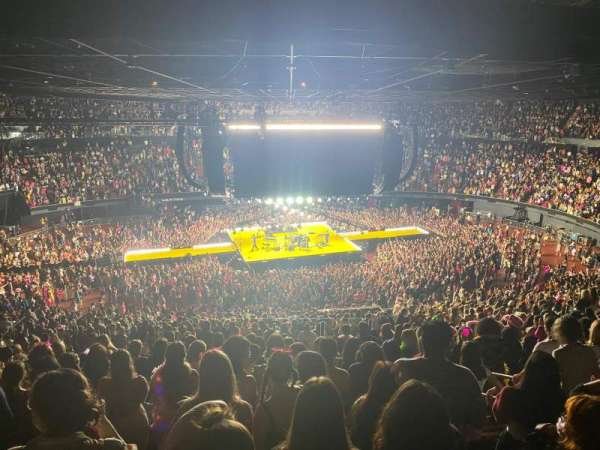 Kia Forum, section: 226, row: 15, seat: 111