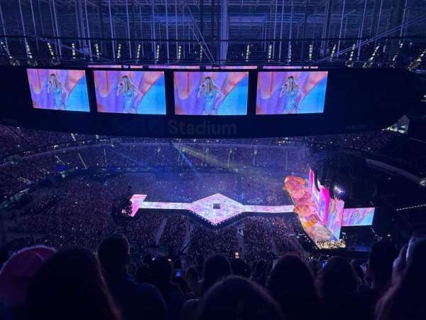 SoFi Stadium, section: 541, row: 11, seat: 15