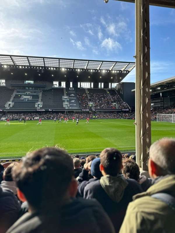 Craven Cottage, section: DL, row: 13, seat: 61