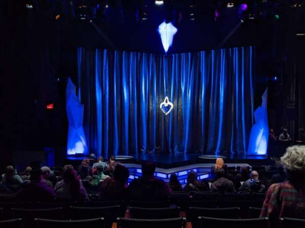 Daryl Roth Theatre, section: Orchestra, row: R, seat: 109