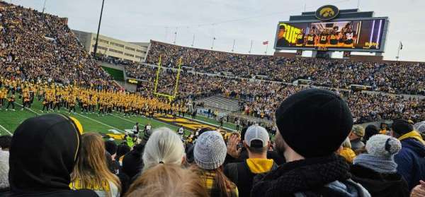 Kinnick Stadium, section: 125, row: 17, seat: 16