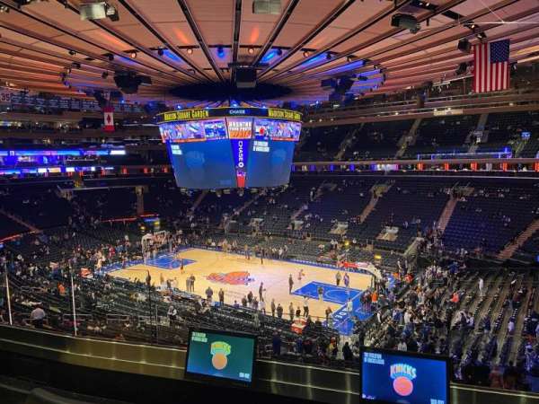 Madison Square Garden, section: 214, row: 3, seat: 4