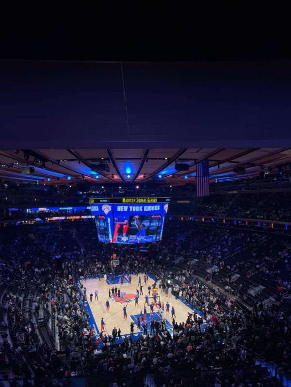 Madison Square Garden, section: 415, row: 2, seat: 14
