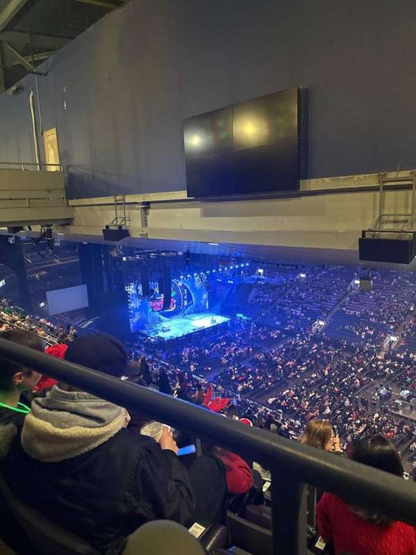 Scotiabank Arena, section: 307, row: 18, seat: 3