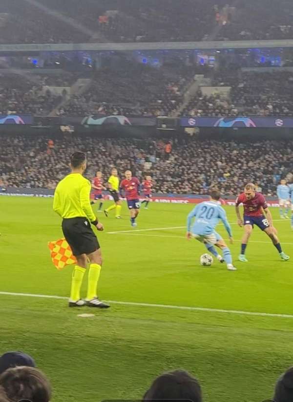 Etihad Stadium, Manchester, section: 022, row: 7, seat: 615