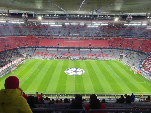 Allianz Arena, section: 327, row: 22, seat: 25