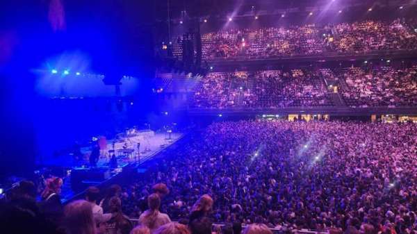 Ziggo Dome, section: 111, row: 8, seat: 383