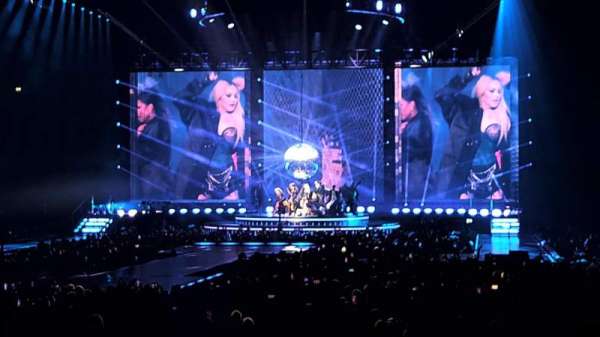 Uber Arena, section: 202, row: 4, seat: 5