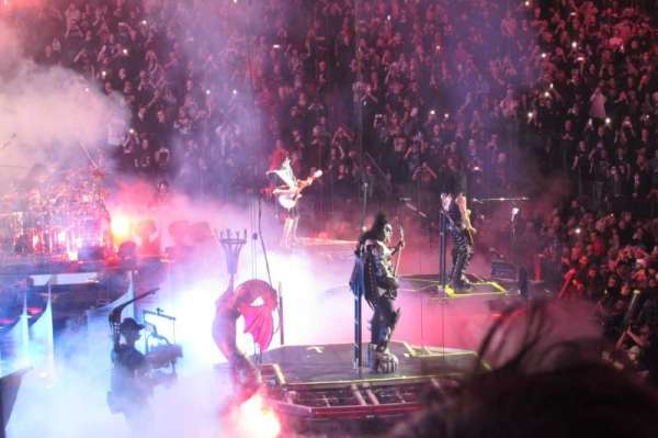 Madison Square Garden, section: 115, row: 14, seat: 10