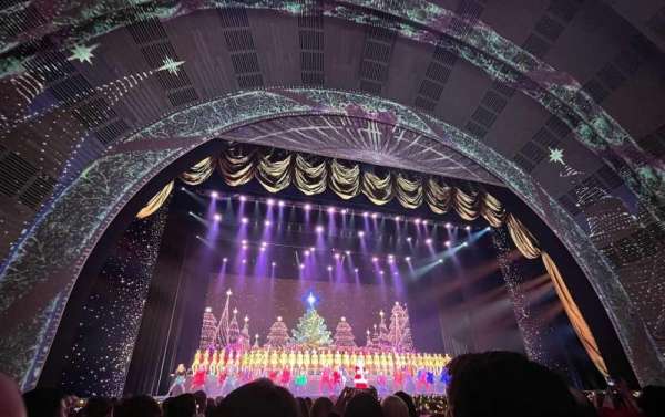 Radio City Music Hall, section: Orchestra 5, row: HH, seat: 504