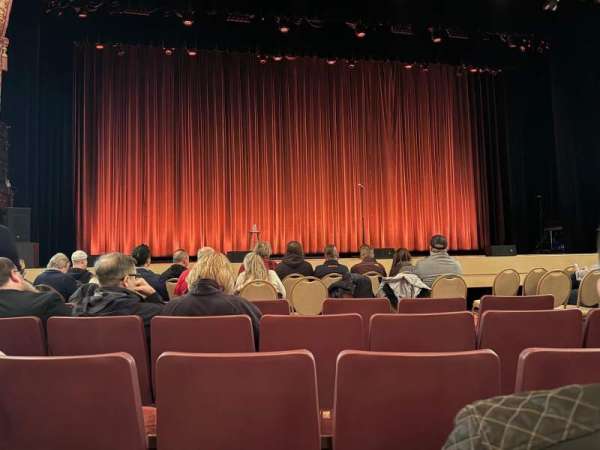 Genesee Theatre, section: Orchestra LC, row: E, seat: 109