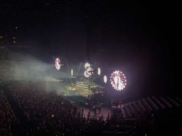 Accor Arena, section: Balcon F, row: 81, seat: 18