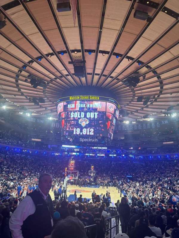 Madison Square Garden, section: 113, row: 8, seat: 1