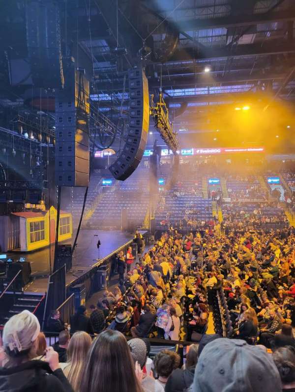 Santander Arena, section: 116, row: K, seat: 4