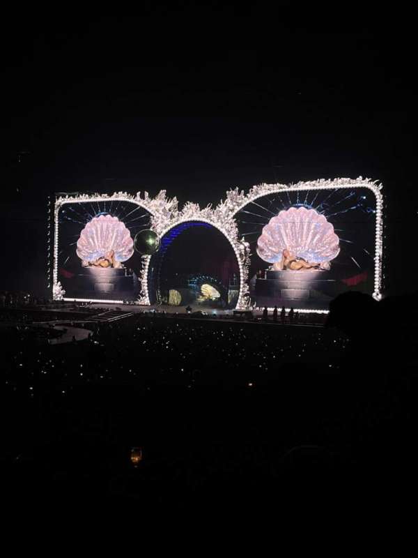 Rogers Centre, section: 114R, row: 34, seat: 5-6