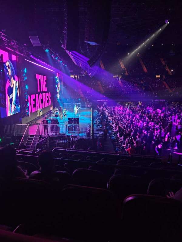 Kia Forum, section: 125, row: 8, seat: 6