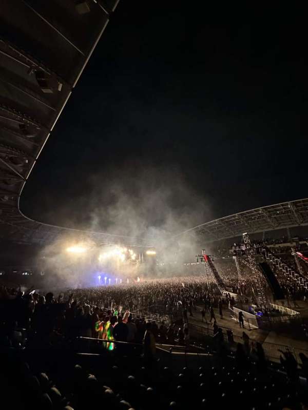 BMO Stadium, section: 129, row: P, seat: 17