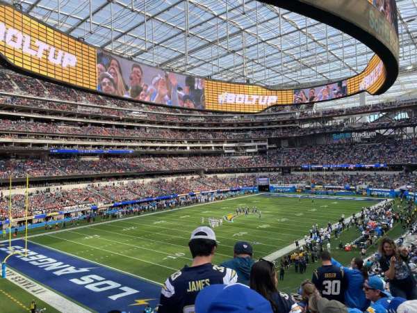 SoFi Stadium, section: 212, row: 7, seat: 9