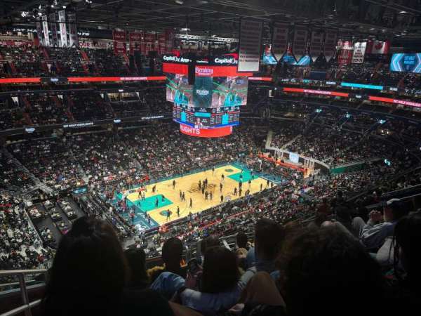Capital One Arena, section: 423, row: M, seat: 1