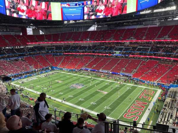 Mercedes-Benz Stadium, section: 306, row: 6, seat: 9