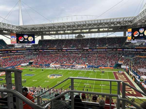 Hard Rock Stadium, section: 343, row: 7, seat: 19