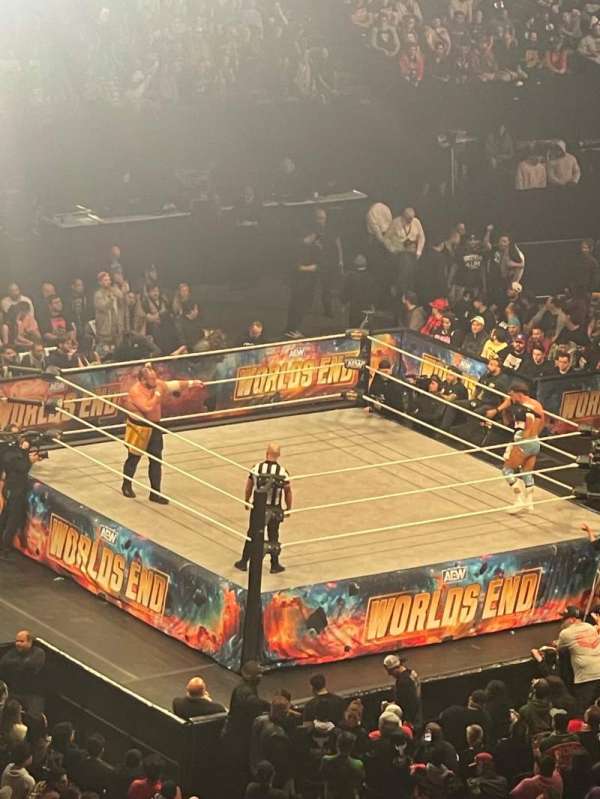 Nassau Veterans Memorial Coliseum, section: 207, row: 13, seat: 15