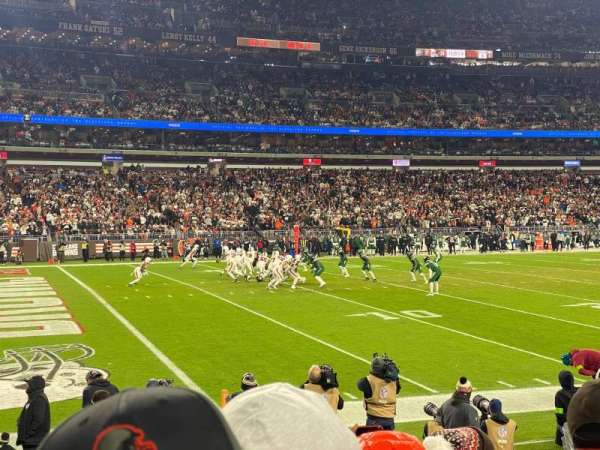 Huntington Bank Field, section: 129, row: 5, seat: 14