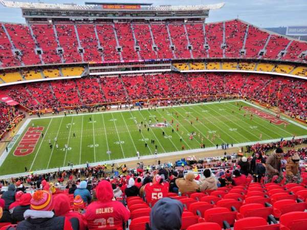 Arrowhead Stadium, section: 303, row: 33, seat: 10